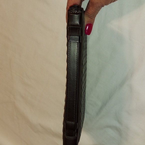 Bottega Veneta Brown Intrecciato Nappa leather zip around Wallet Organizer. - Picture 12 of 12